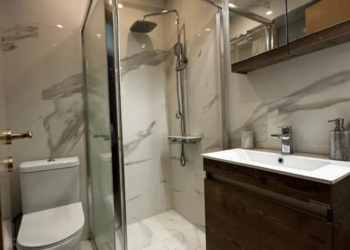 Neli 네오스마르마라스